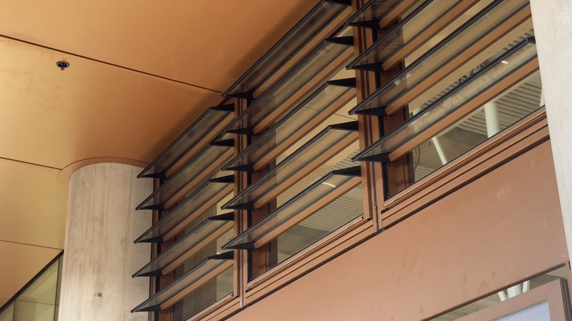 Ravenswood high-level windows fitted with automation along the glazed facade